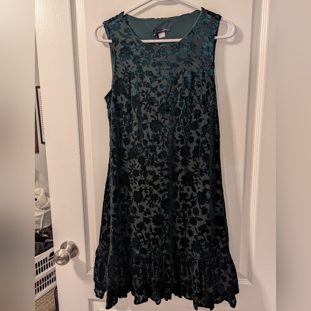 Tommy Hilfiger Women's Dress Size 8 Velvet Ruffle Emerald Green Floral NWT